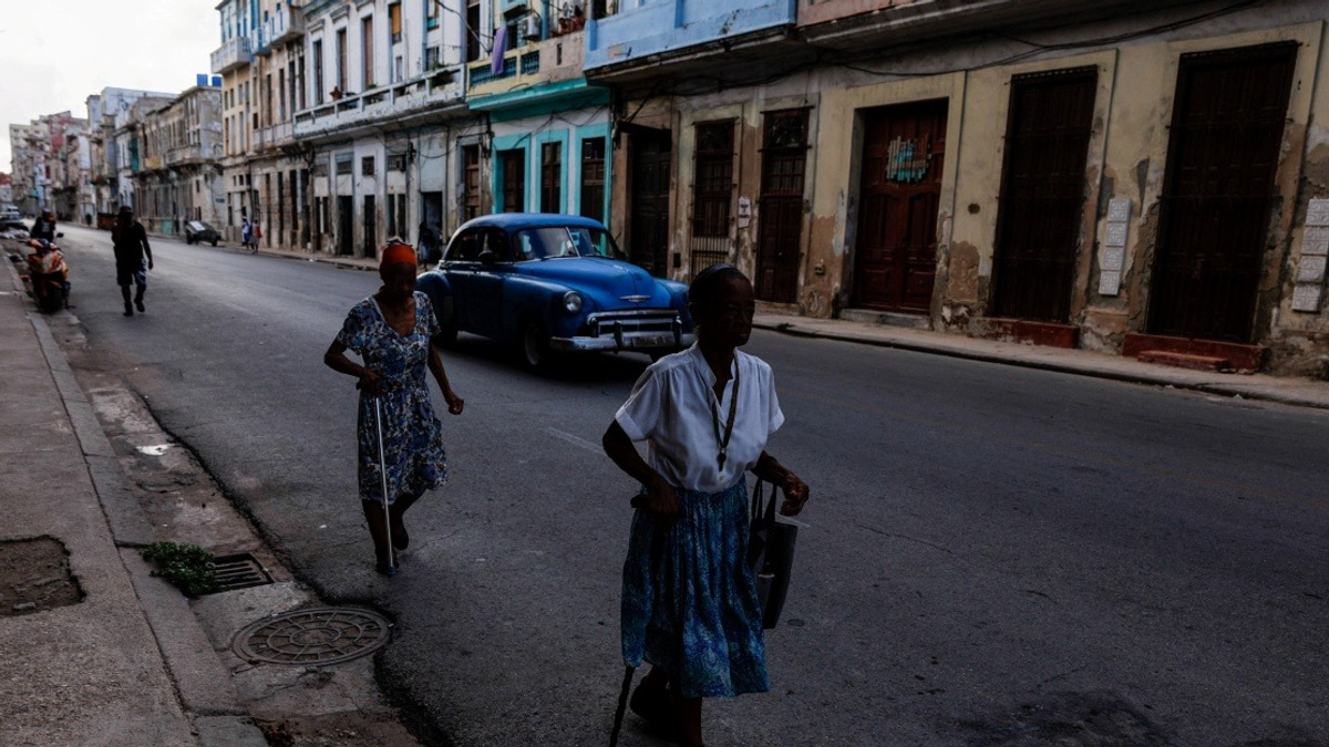 Cuba's Diaz-Canel Lashes Out at US Sanctions, Invokes McCarthyism Parallels