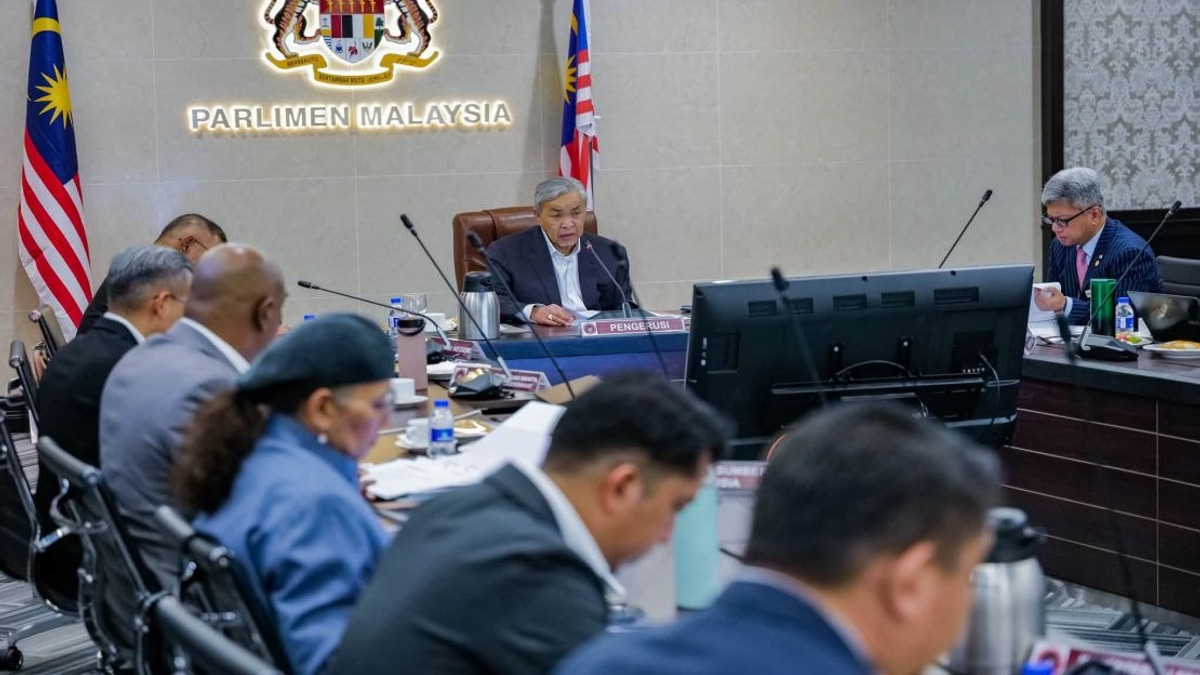 Malaysia Must Balance Refugee Needs With National Security, Says Deputy PM Ahmad Zahid