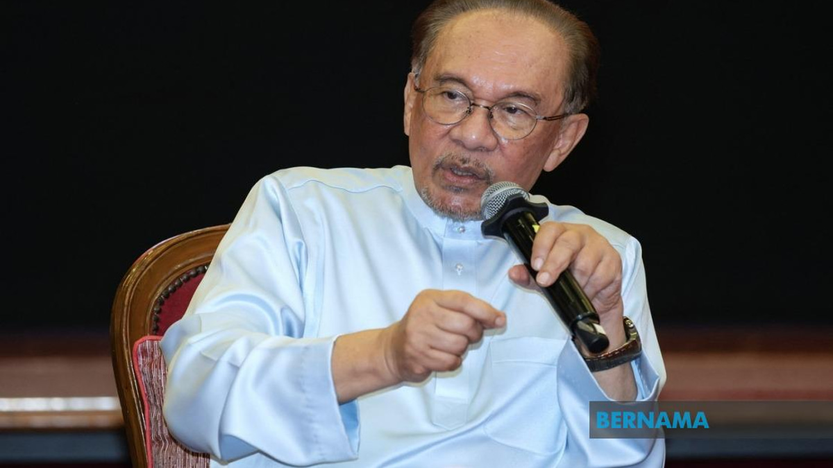 Anwar Escalates FELDA Investment Crisis to Prabowo Over Massive Indonesian Losses