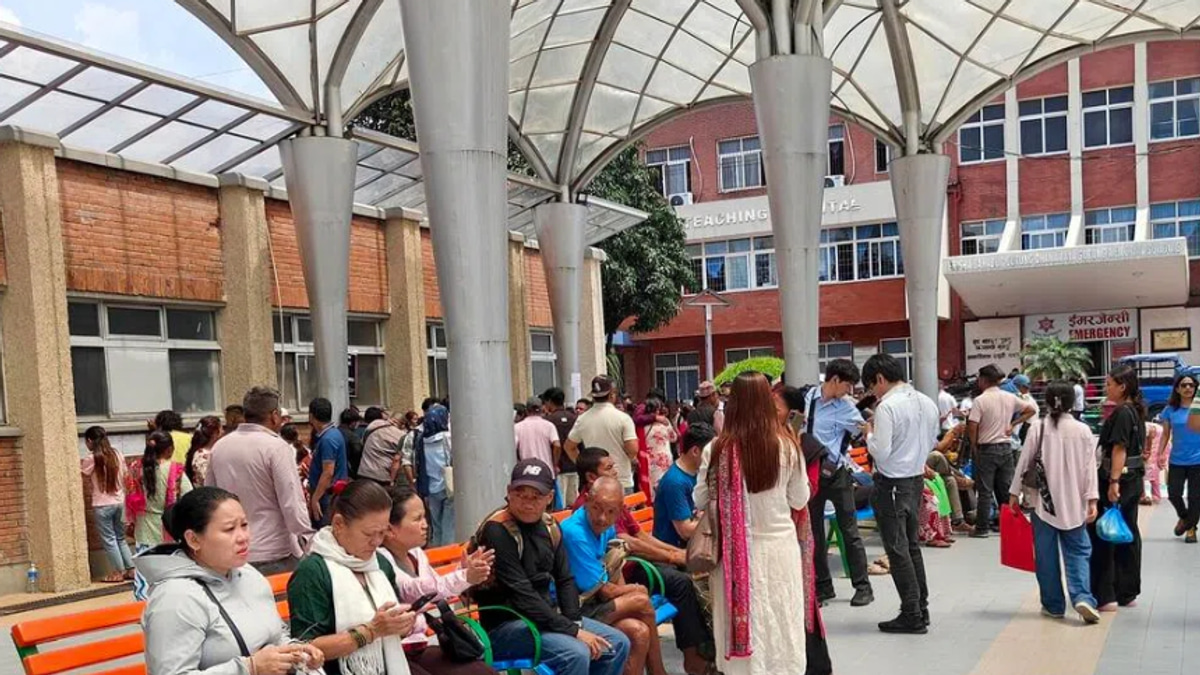 Families Search Through Macabre Displays as Nepal Flood Death Toll Surpasses 500