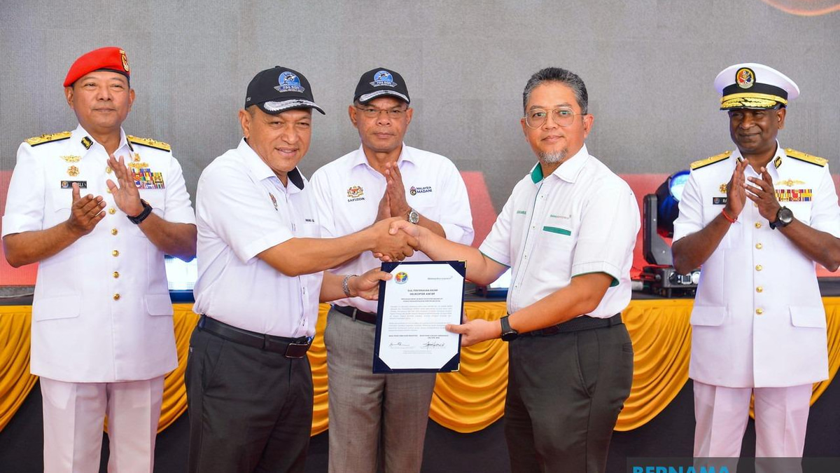 Malaysia Needs Comprehensive Review of SOSMA and Refugee Policies, Says Home Minister