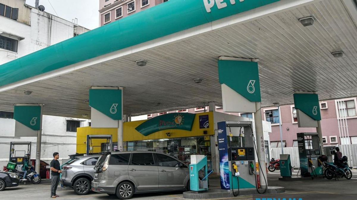 Fuel Prices Jump 20 Sen Per Litre As Global Tensions Push Crude Costs Higher