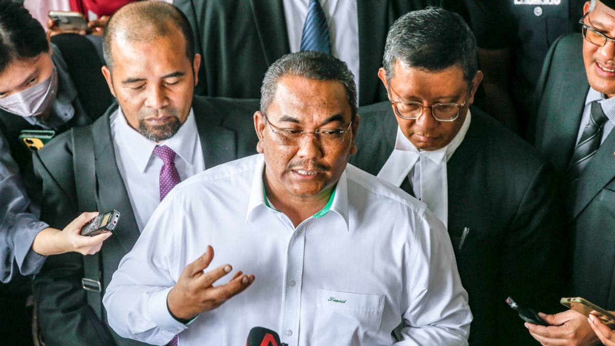 Kedah Menteri Besar Sanusi Issues Legal Demand to Nga Kor Ming Over Alleged Misrepresentation