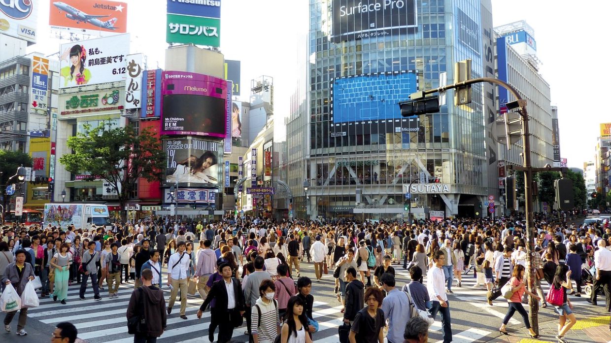 Japan's Payment Processor Collapse Threatens Wave of Restaurant Bankruptcies